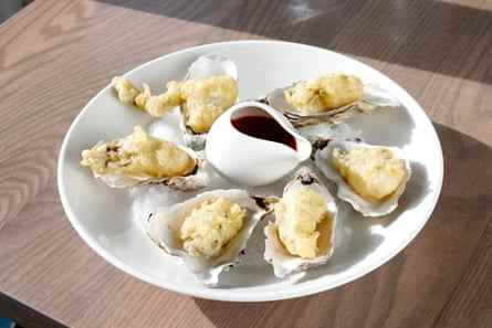 Ein „liebliches Portobello-Mundgefühl“: die frittierten Austern im Silver Darling.