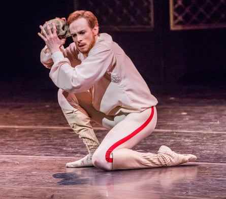 Edward Watson als Kronprinz Rudolf in einer Mayerling-Produktion des Royal Ballet im Jahr 2017.