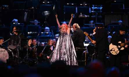 Garbage tritt am 4. Oktober beim Sound of 007-Konzert in der Royal Albert Hall auf