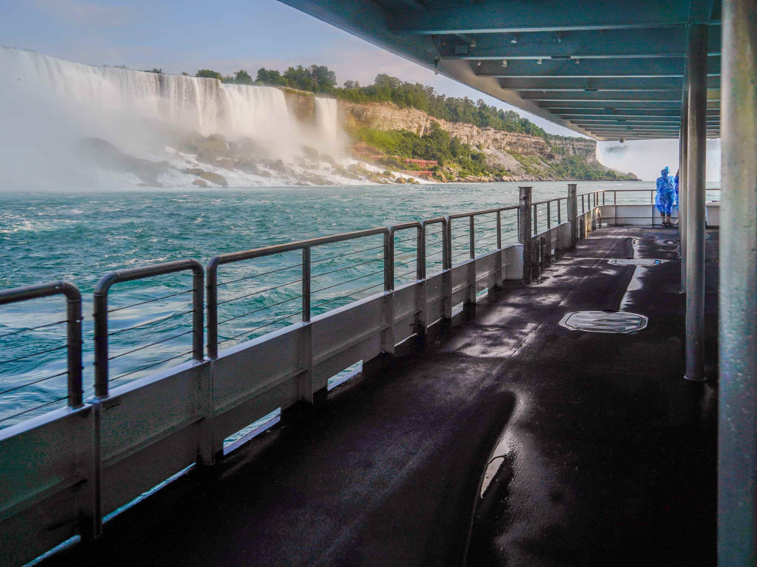 Unter Deck Niagara Falls Boot