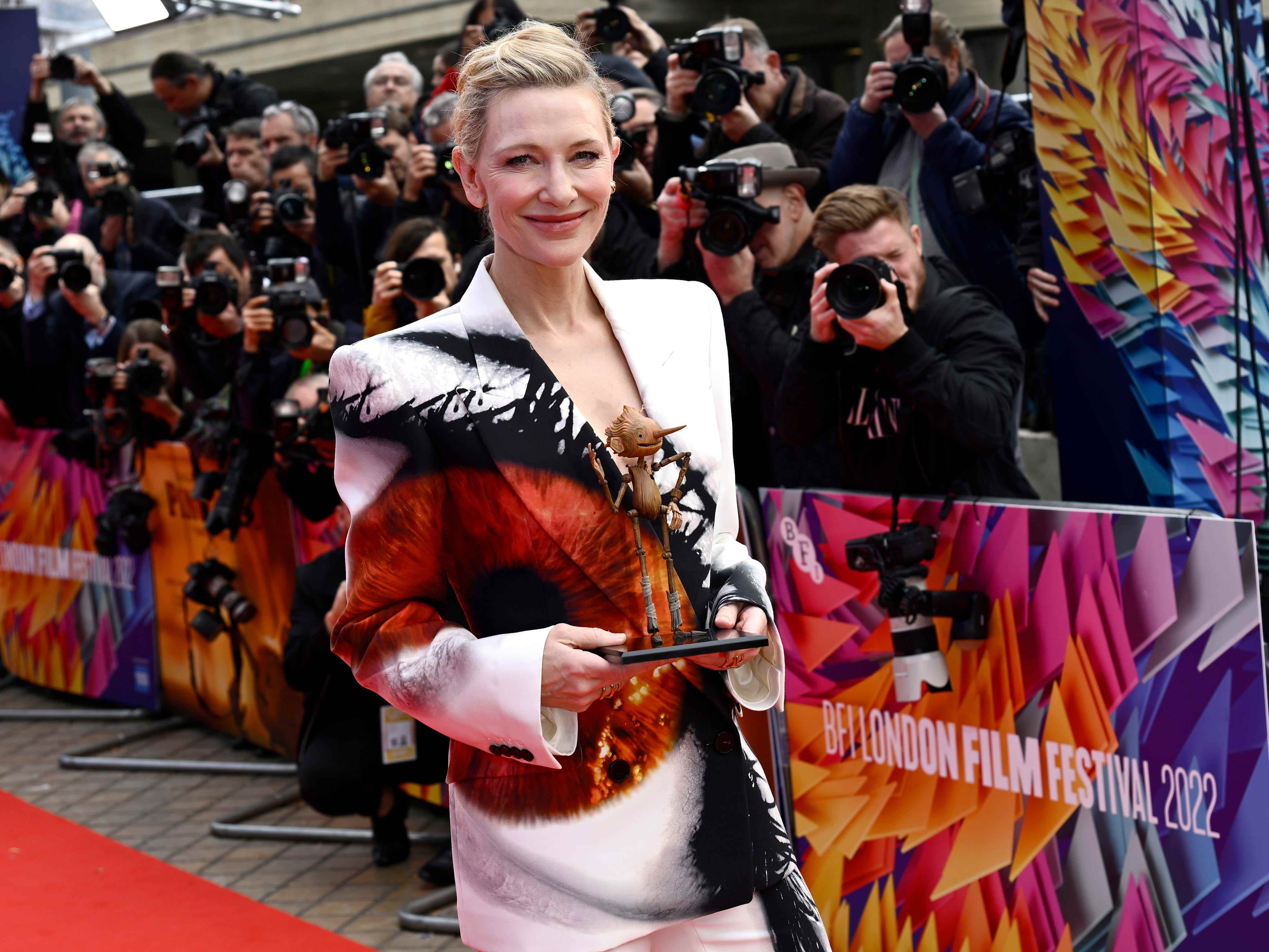 Cate Blanchett besucht die Weltpremiere von „Guillermo Del Toros Pinocchio“ beim London Film Festival am 15. Oktober 2022.