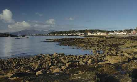 Mit Blick auf Arran von Millport Isle of Cumbrae Ayrshire Schottland