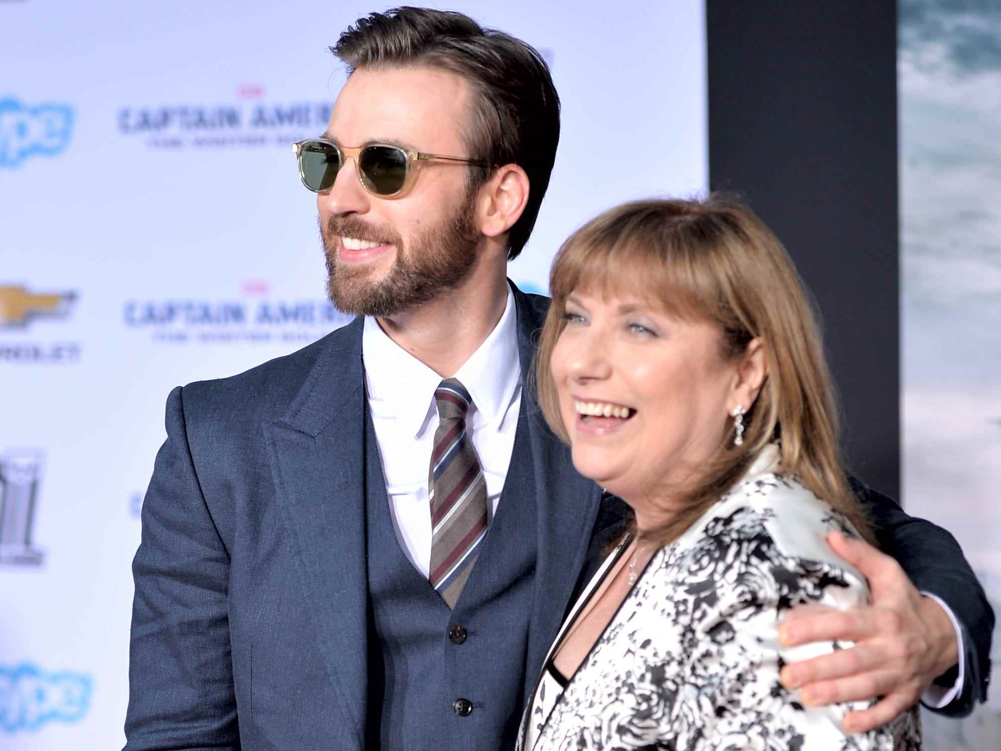 Chris Evans und seine Mutter Lisa Evans bei der Premiere von „Captain America: The Winter Soldier“.