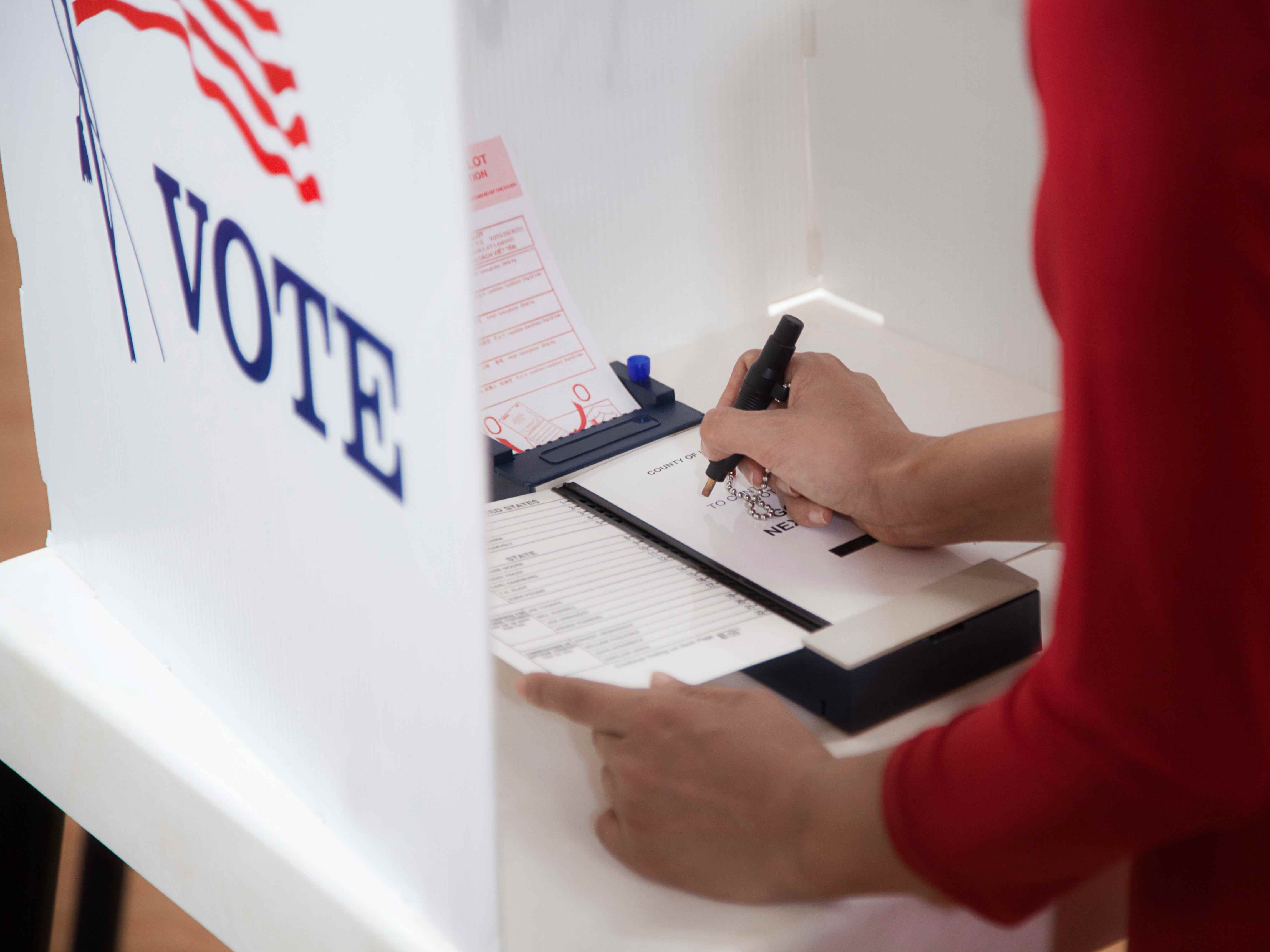 Stock Foto einer Wahlkabine