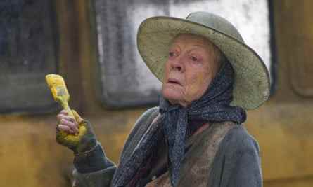 Maggie Smith als Mary Shepherd in „Die Dame im Van“.