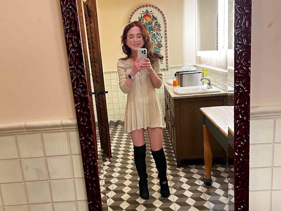 Ein Selfie im Badezimmerspiegel
