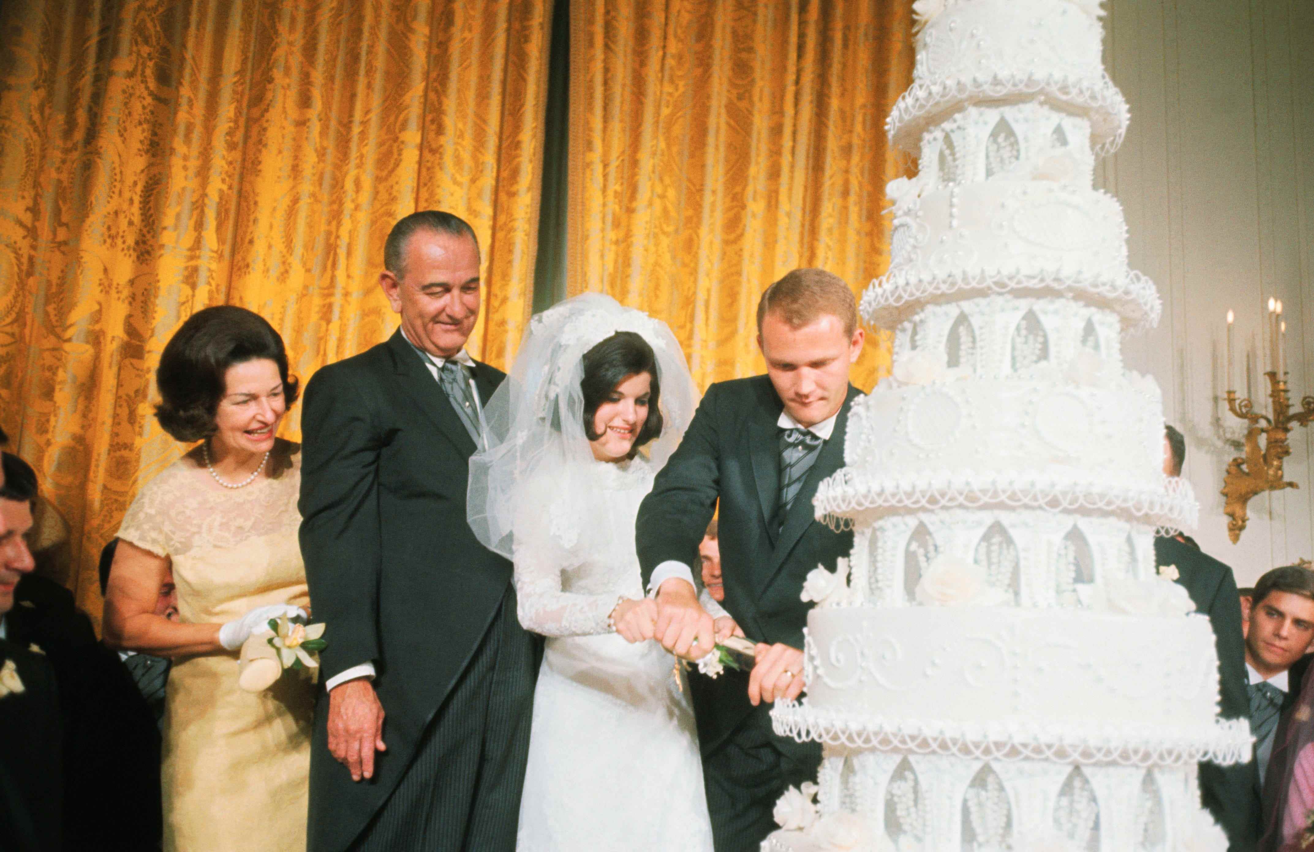 Luci Baines Johnson bei ihrer Hochzeit im Weißen Haus 1966