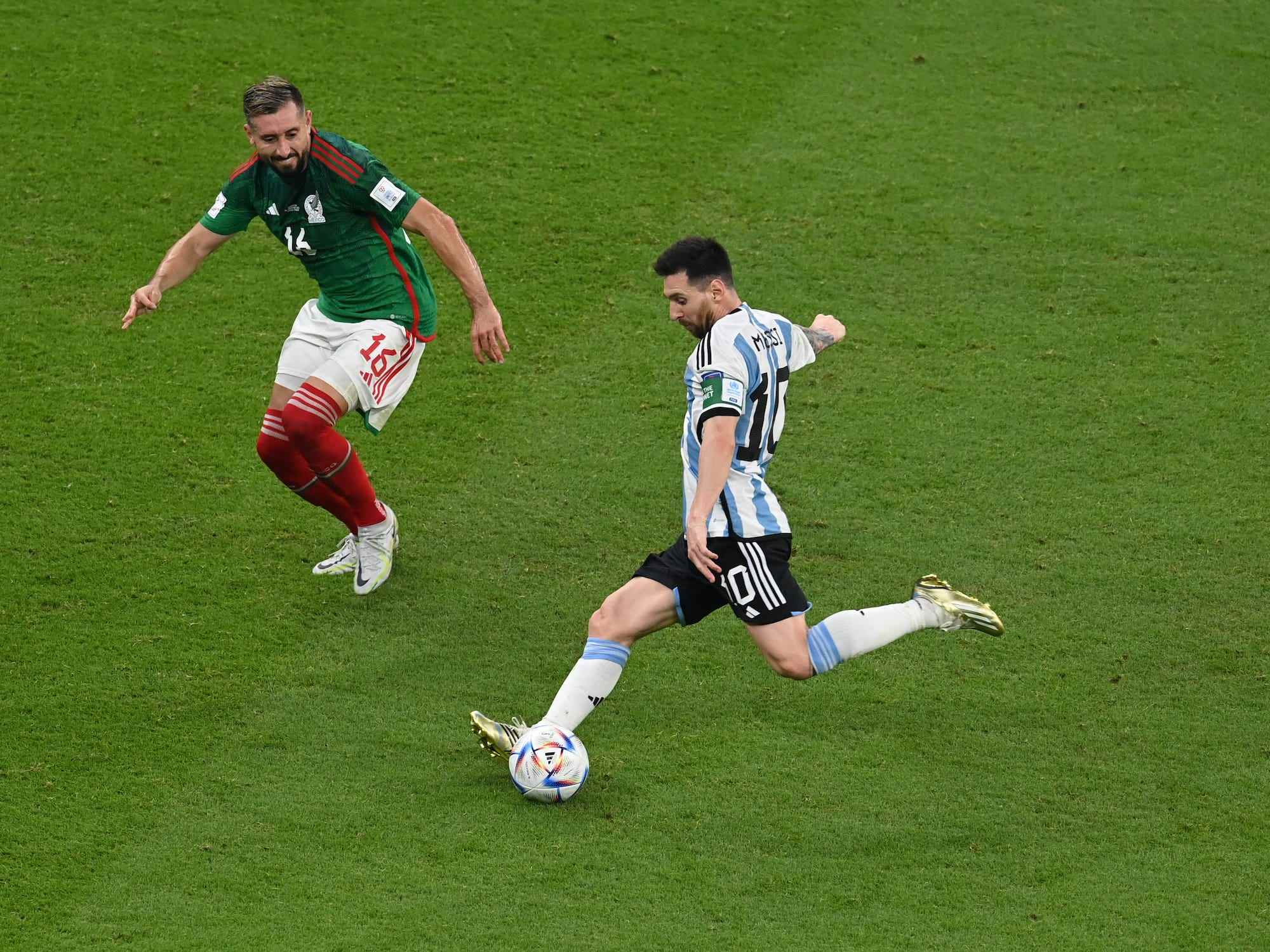 Lionel Messi erzielte Argentiniens erstes Tor beim 2:0-Sieg gegen Mexiko.
