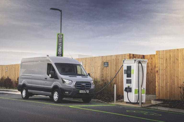 GRIDSERVE installiert Großbritanniens schnellstes EV-Ladegerät (360 kW) auf Braintree Electric Forecourt 