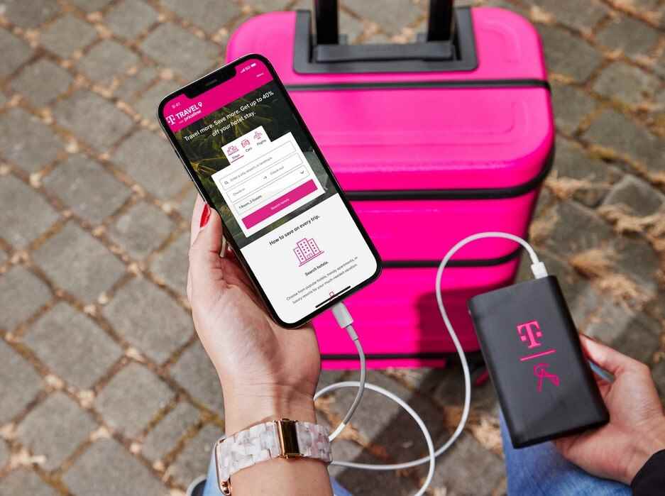 Im Inneren des Koffers befindet sich eine abnehmbare Powerbank – der 325-Dollar-Koffer von T-Mobile ist echt und wurde für Reisende entwickelt, die gerne in Verbindung bleiben