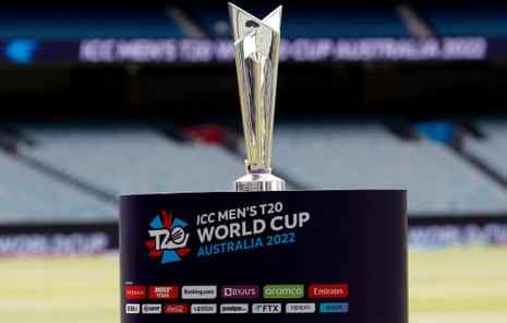 Australien muss heute Abend groß gewinnen, um im Rennen um die T20-Weltmeisterschaftstrophäe zu bleiben.