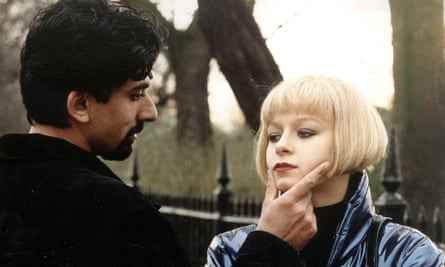 Morton in Kay Mellors bahnbrechendem TV-Drama Band of Gold (1995) mit Ahsen Bhatti.