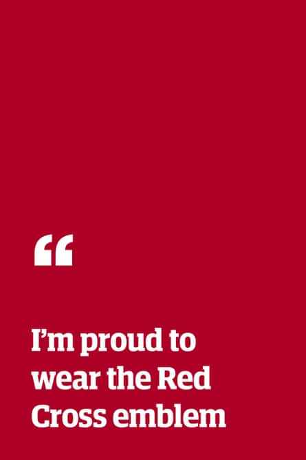 Zitat: „Ich bin stolz, das Emblem des Roten Kreuzes zu tragen“