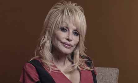 „Die Leute sind von ihren Schreibkünsten beeindruckt“: Dolly Parton.