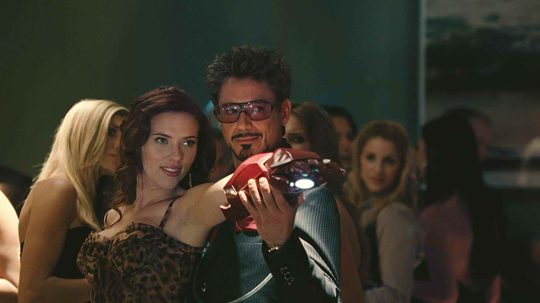 Iron Man 2 Robert Donwney Jr. und Scarlett Johansson