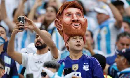 Die Größe der leidenschaftlichen Fangemeinde Argentiniens in Katar sollte im Finale gegen Frankreich ein Pluspunkt sein.