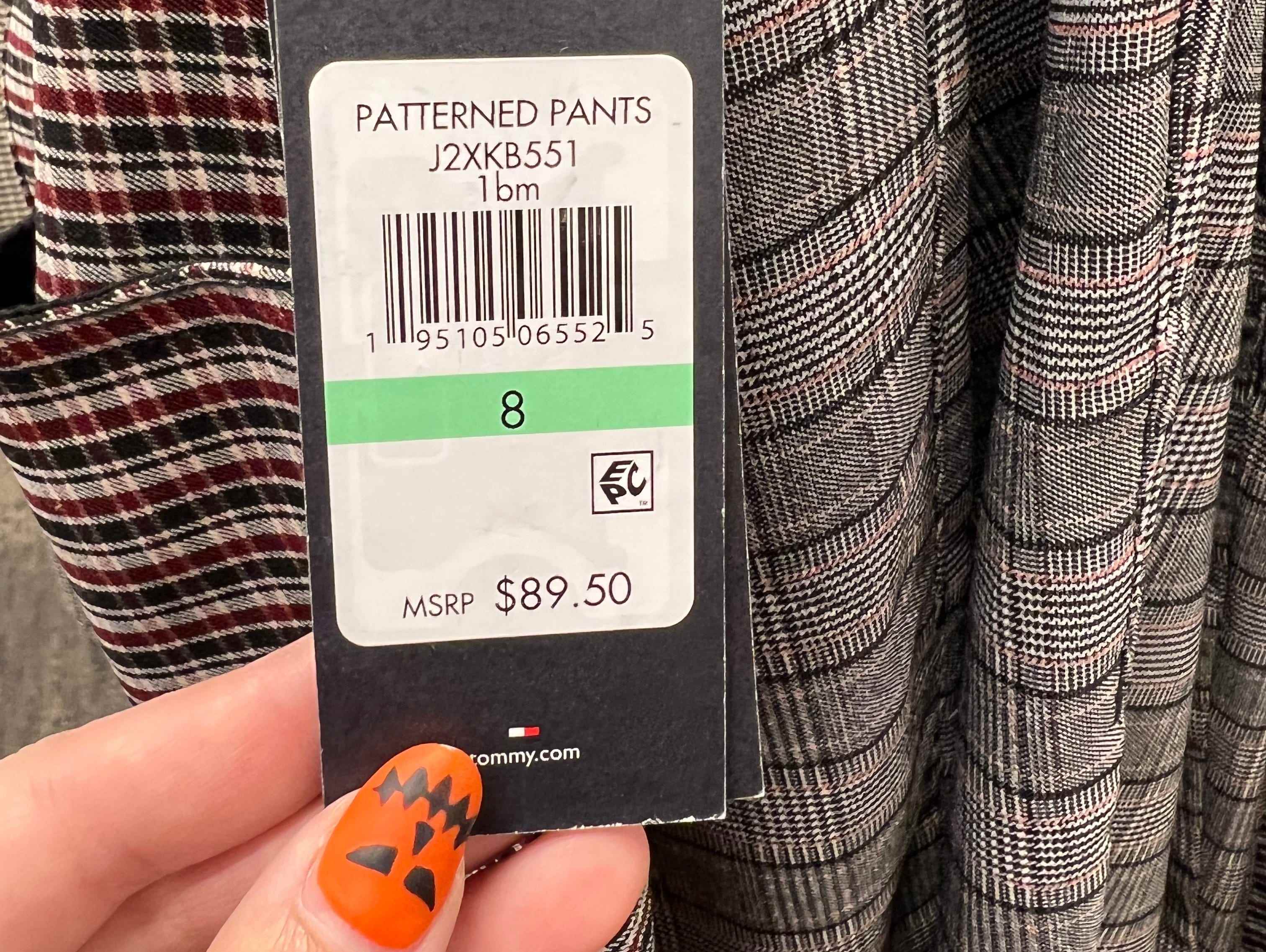 Der Preis für eine Anzughose bei Macy's.