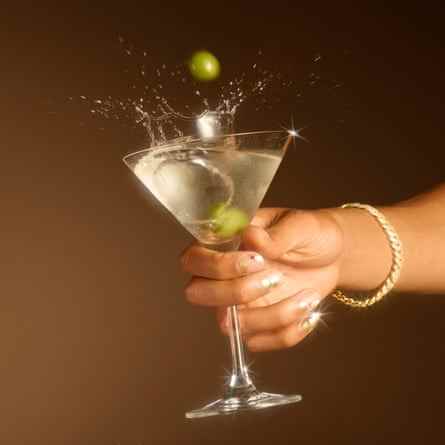 Cocktail mit Oliven