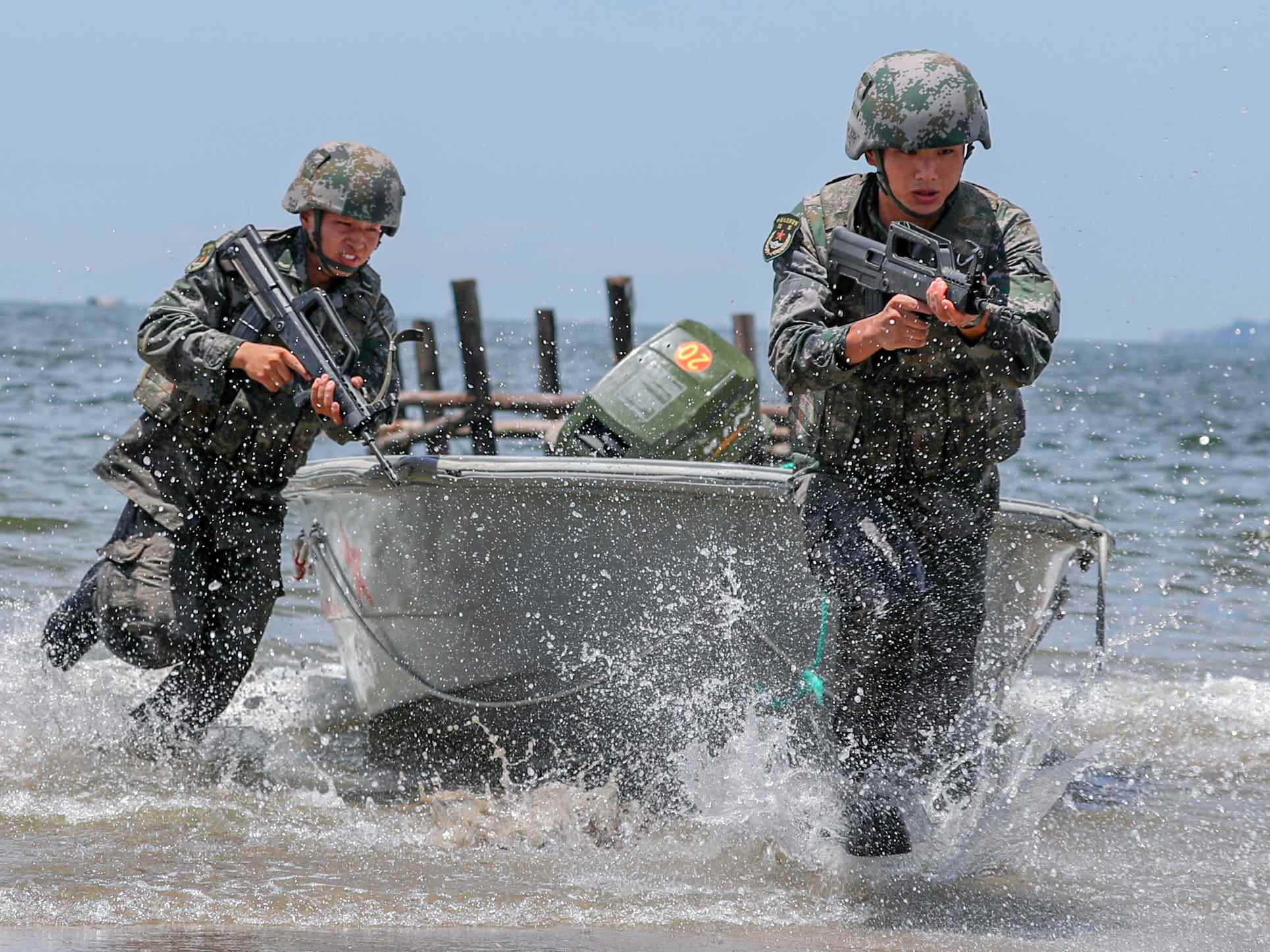 Amphibische Landungsübung chinesischer Truppen in Zhangzhou Fujian