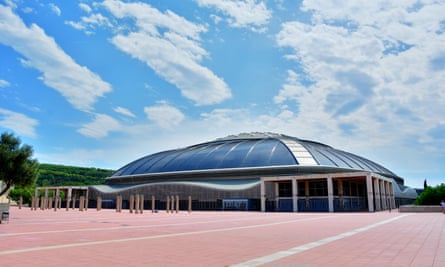 Die Arena Palau Sant Jordi, entworfen von Arata Isozaki für die Olympischen Spiele 1992 in Barcelona.