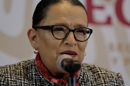 Rosa Icela Rodríguez während einer Pressekonferenz in Mexiko-Stadt nach der Rückeroberung von Ovidio Guzmán