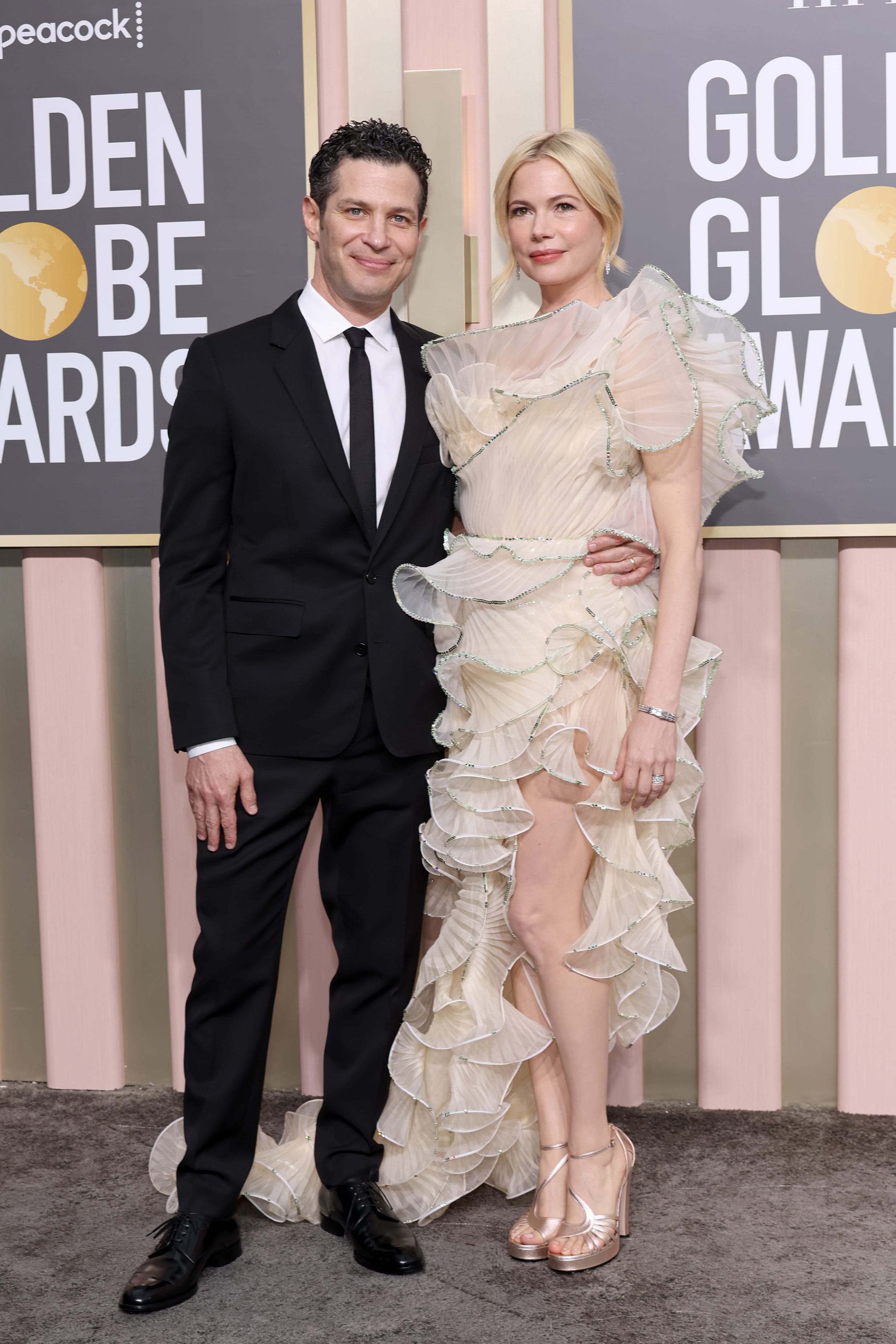 Thomas Kail und Michelle Williams nehmen an den Golden Globes 2023 teil