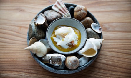 Königskrabben-Eigelb-Sauce, ein Gericht auf einer der Speisekarten von Noma