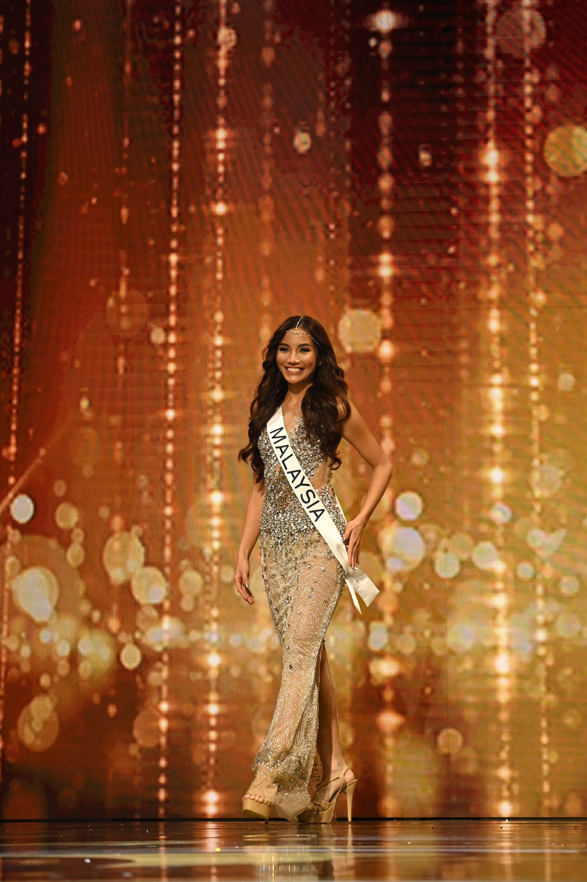 Miss Malaysia nimmt am 71. jährlichen Miss Universe-Wettbewerb teil.