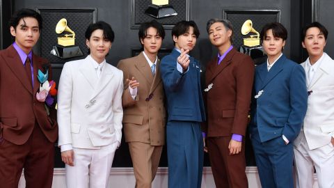 Die K-Pop-Gruppe BTS bei den 64. Grammy Awards in Las Vegas am 3. April 2022.