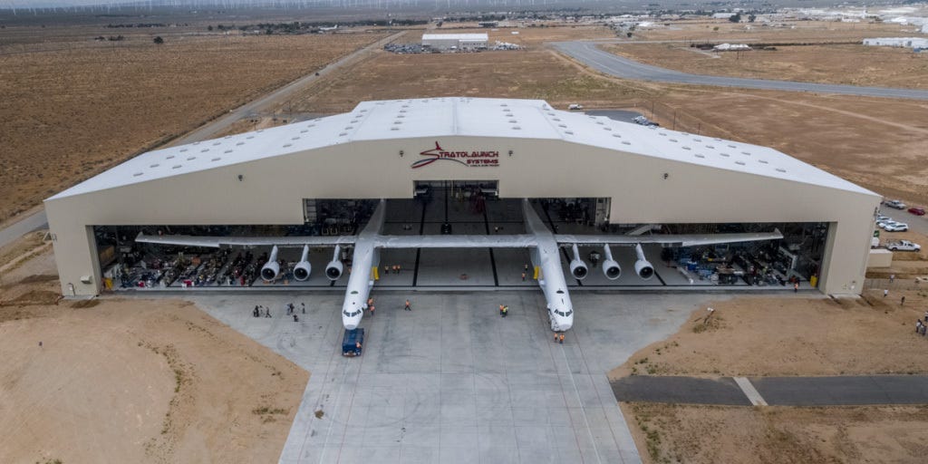 Die Stratolaunch Roc ist das größte Flugzeug der Welt.