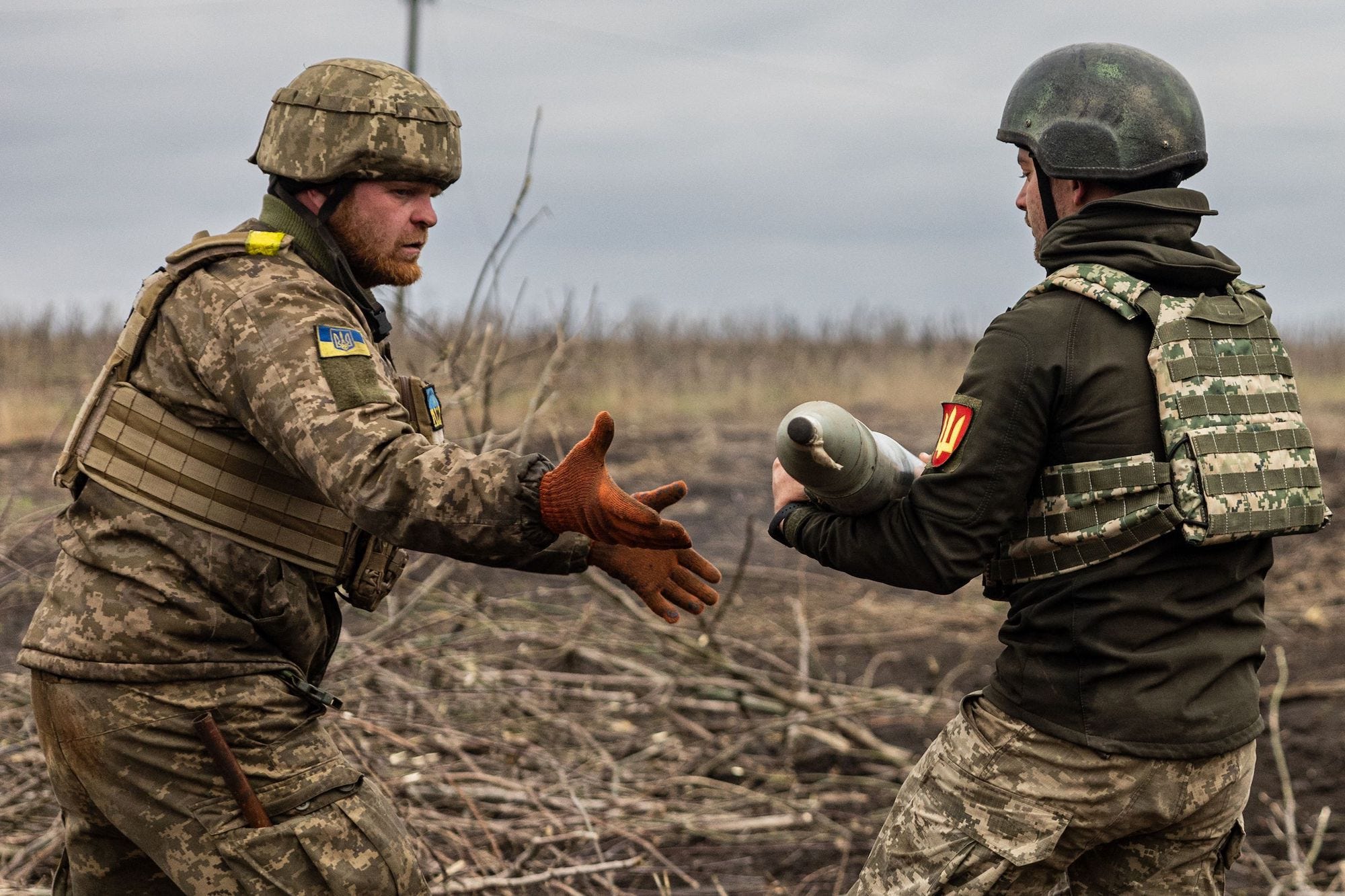 Ukrainische Artilleriesoldaten Truppen Bakhmut