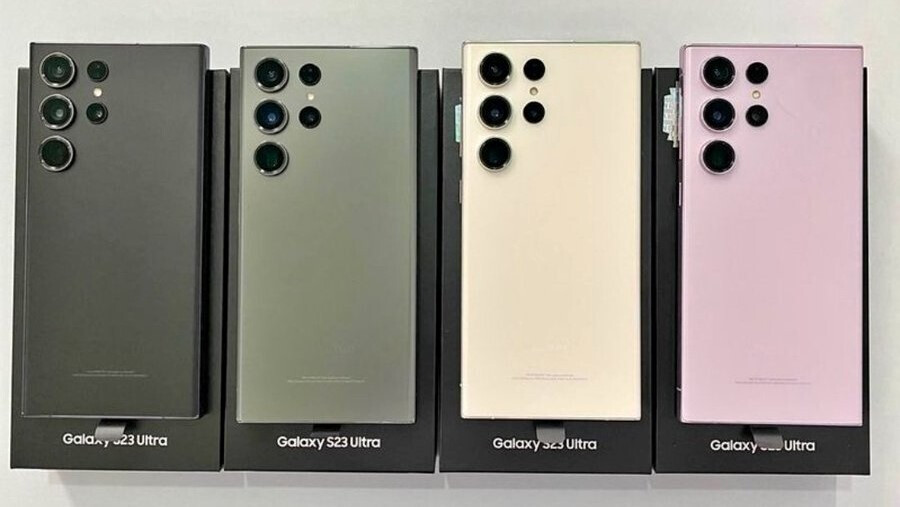 Durchgesickertes Galaxy S23 Ultra-Bild aus dem KM Cell Store – Galaxy S23 Ultra und S23+ tauchen früh in einem Handyladen auf