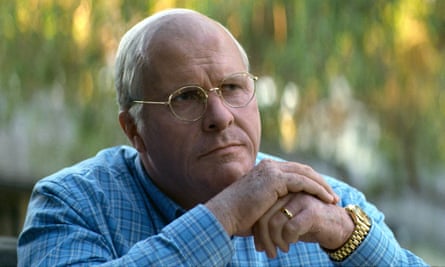 Christian Bale als Dick Cheney in Vice.