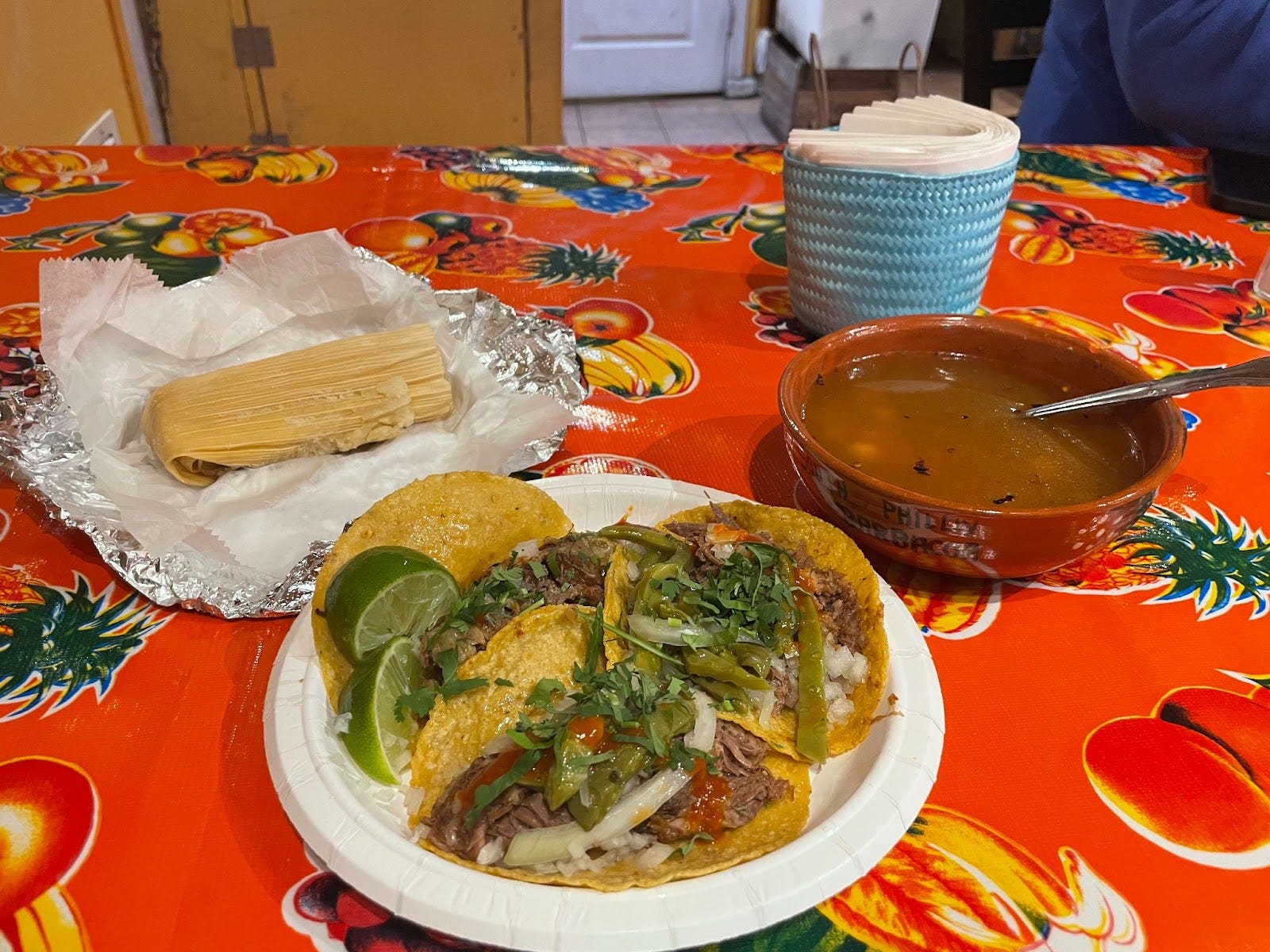 South Philly Barbacoa Teller mit Tacos
