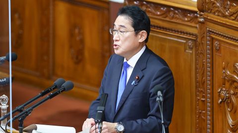 Japans Premierminister Fumio Kishida hält am 23. Januar 2023 in Tokio eine Grundsatzrede.