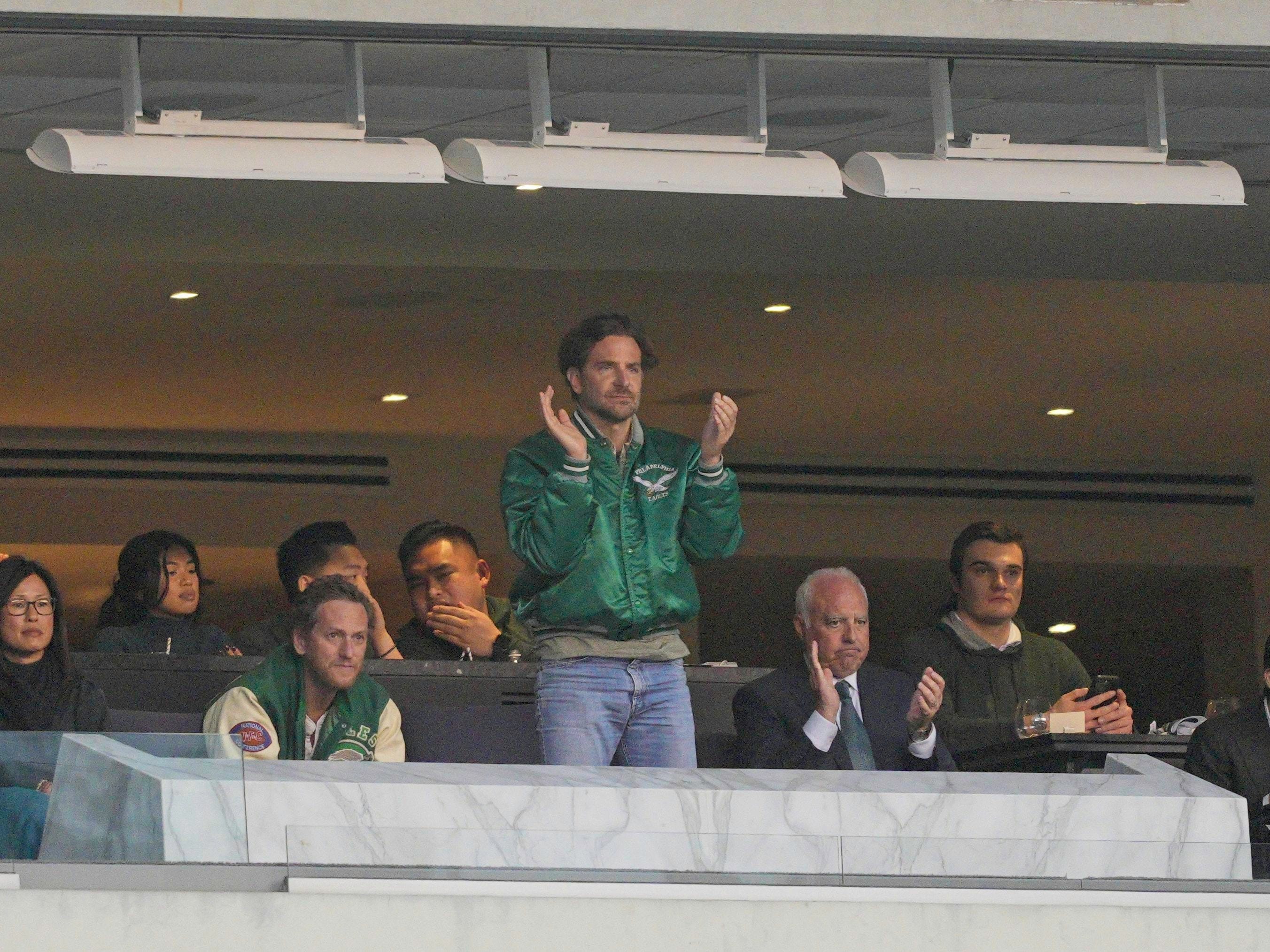 Bradley Cooper bei einem Spiel der Philadelphia Eagles