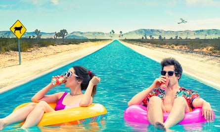 Cristin Milioti und Andy Samberg stecken als Paar in Palm Springs (2020) in einer Zeitschleife fest.