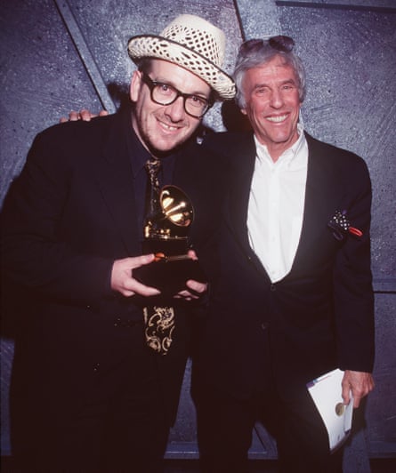 Spektakuläre Zusammenarbeit … Elvis Costello und Burt Bacharach 1999 nach den Grammys.