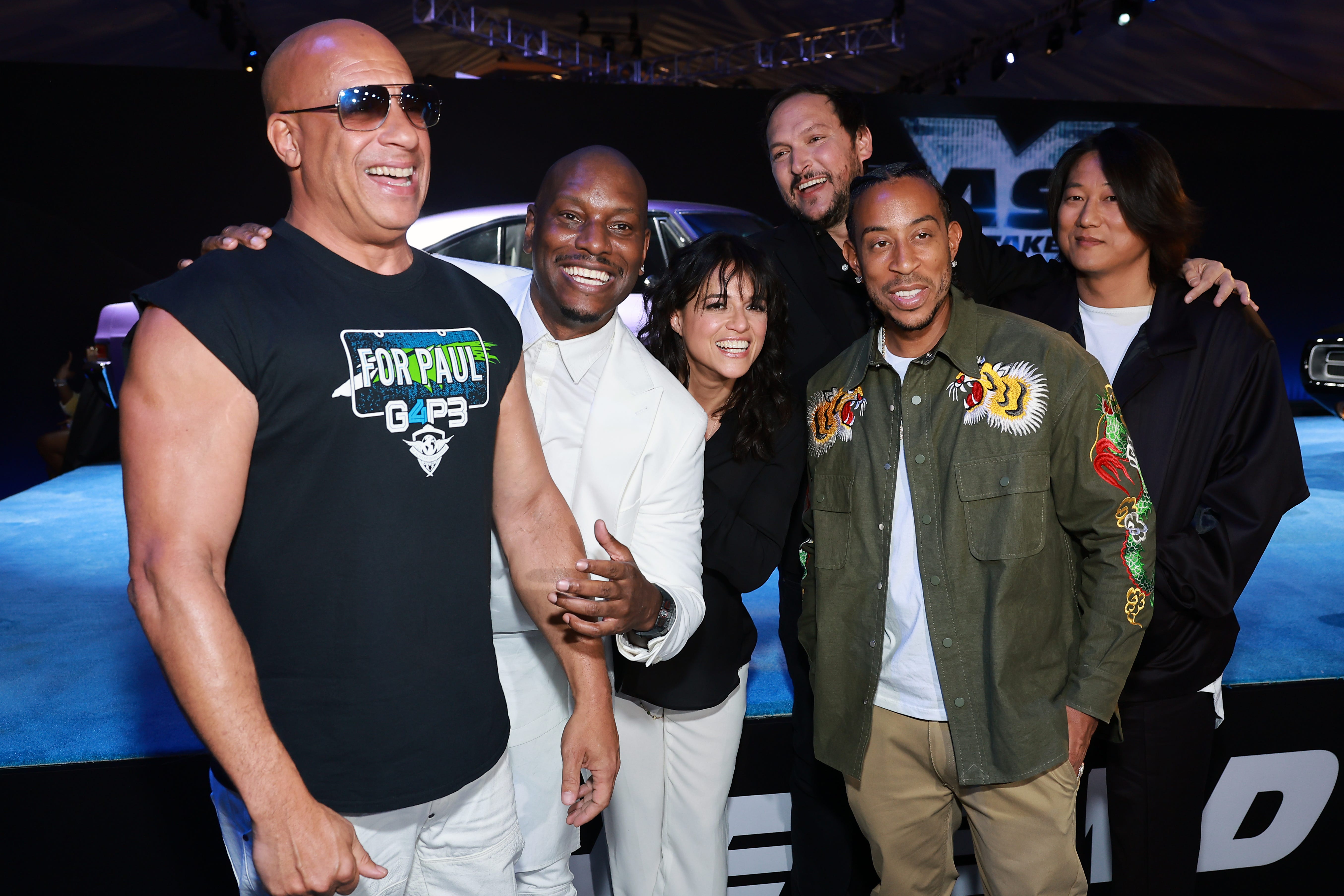 Vin Diesel, Tyrese Gibson, Michelle Rodriguez, Louis Leterrier, Ludacris und Sung Kang nehmen am 9. Februar 2023 am Regal LA Live in Los Angeles, Kalifornien, am Trailer-Launch von Universal Pictures' „Fast X“ teil.