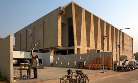 Tagore Memorial Hall, Ahmedebad, 1966, entworfen von Balkrishna Doshi.