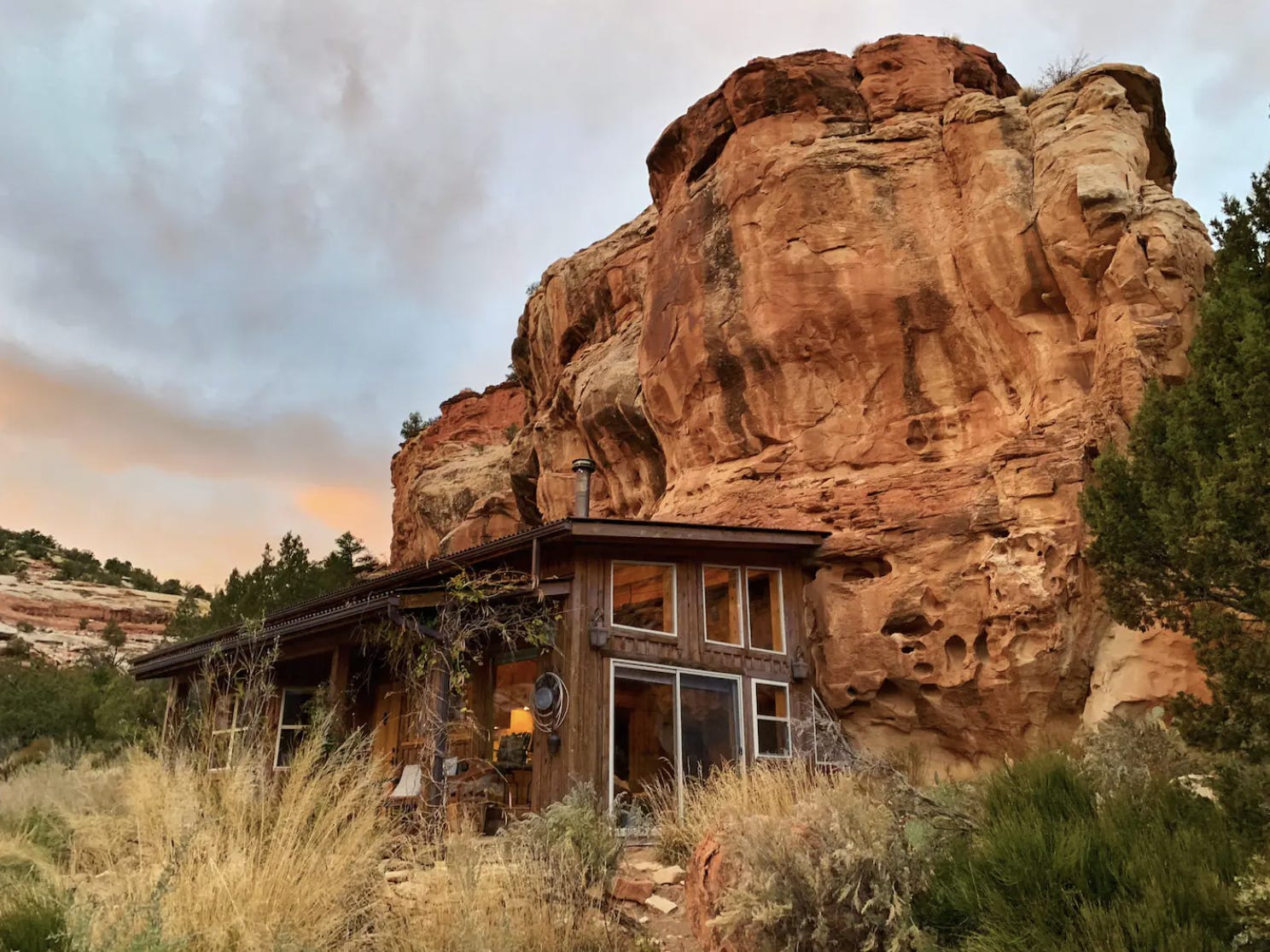 Ein Blick auf das Haus der Höhlenbewohner in Colorado.