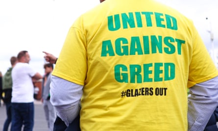 Fans von Manchester United protestieren gegen den Besitz der Glazer-Familie.