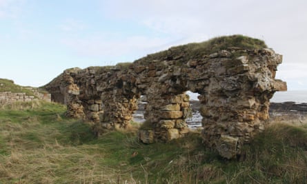 Die Ruinen des alten Ardross Castle