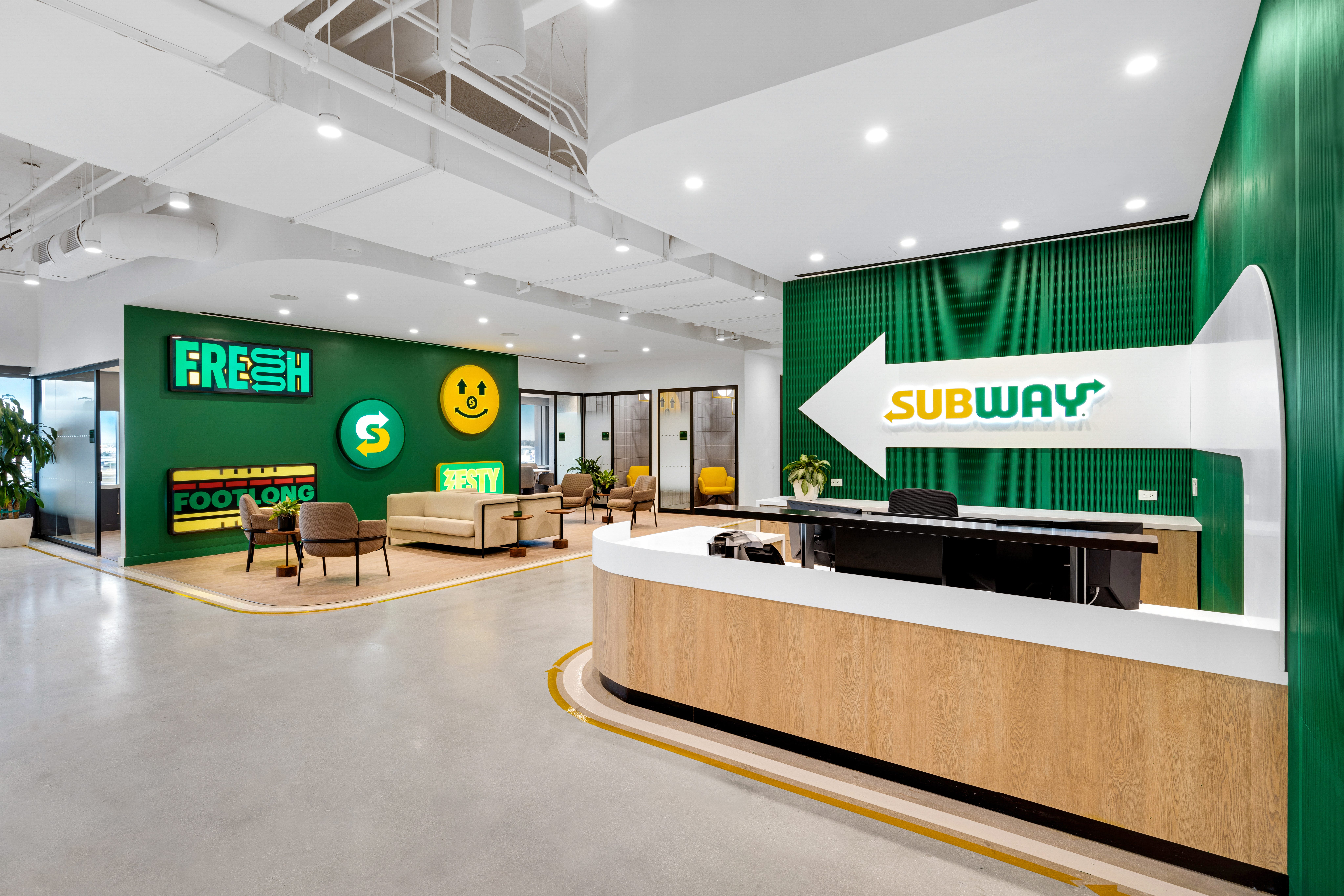 Innenfoto des neuen Hauptquartiers von Subway in Miami