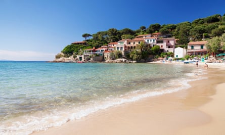 Strand in der Bucht von Scaglieri, Elba.