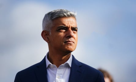 Londons Bürgermeister Sadiq Khan plant, die Ultra-Low-Emission-Zone im August auf den Großraum London auszudehnen.