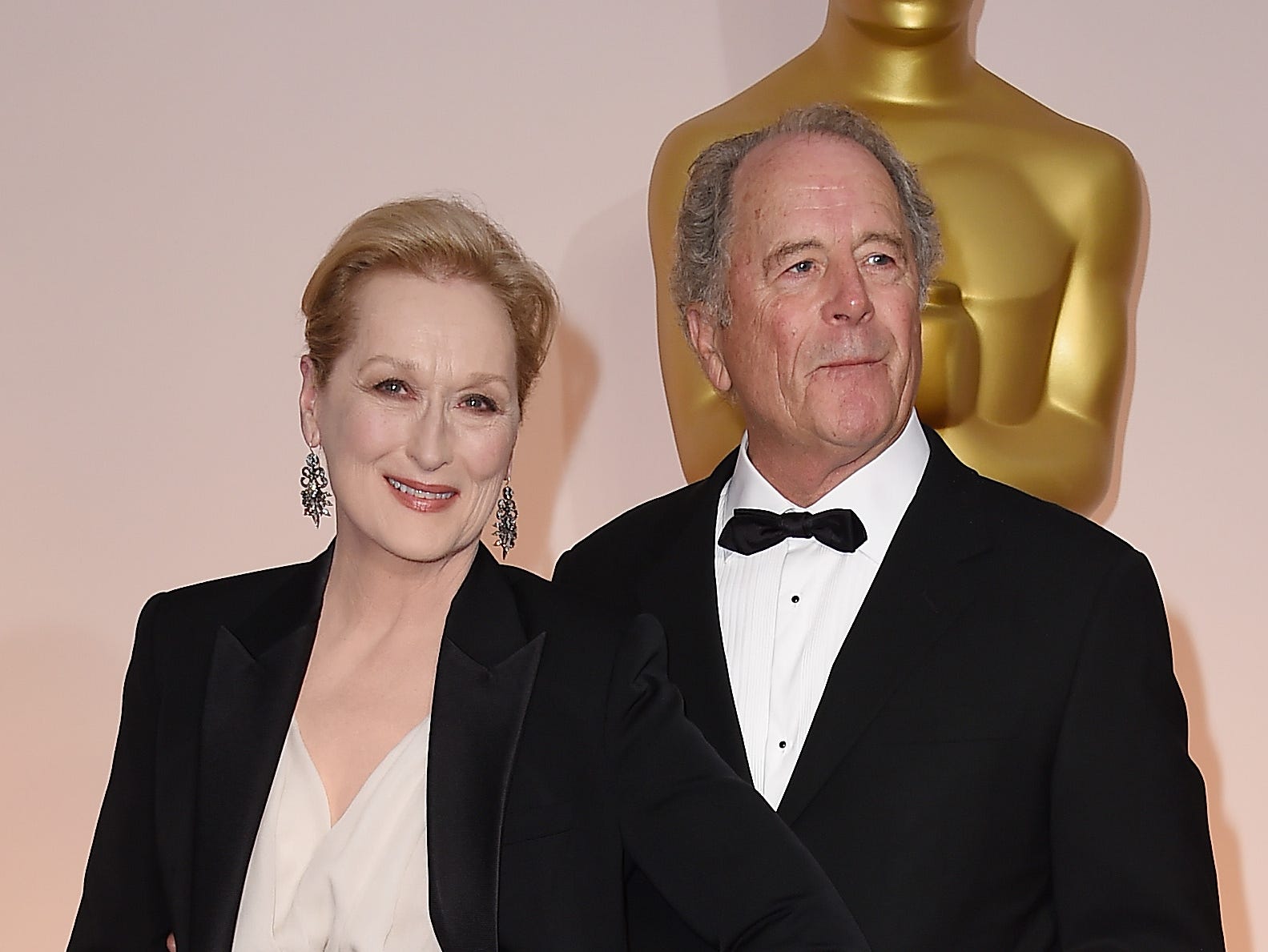 Die Schauspielerin Meryl Streep (L) und der Bildhauer Don Gummer nehmen am 22. Februar 2015 an den 87. Annual Academy Awards im Hollywood & Highland Center in Hollywood, Kalifornien, teil.