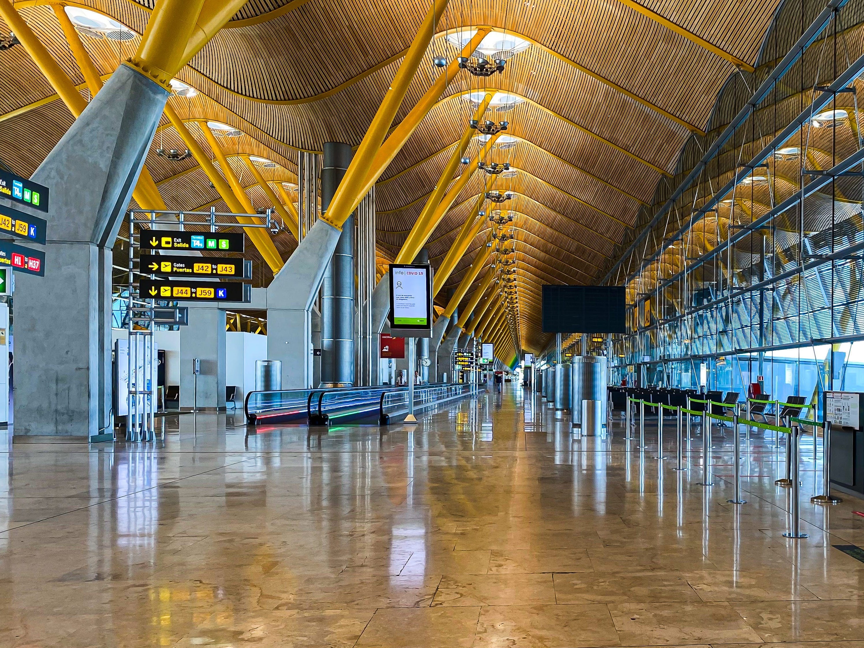 Flughafen Madrid-Barajas Adolfo Suárez.
