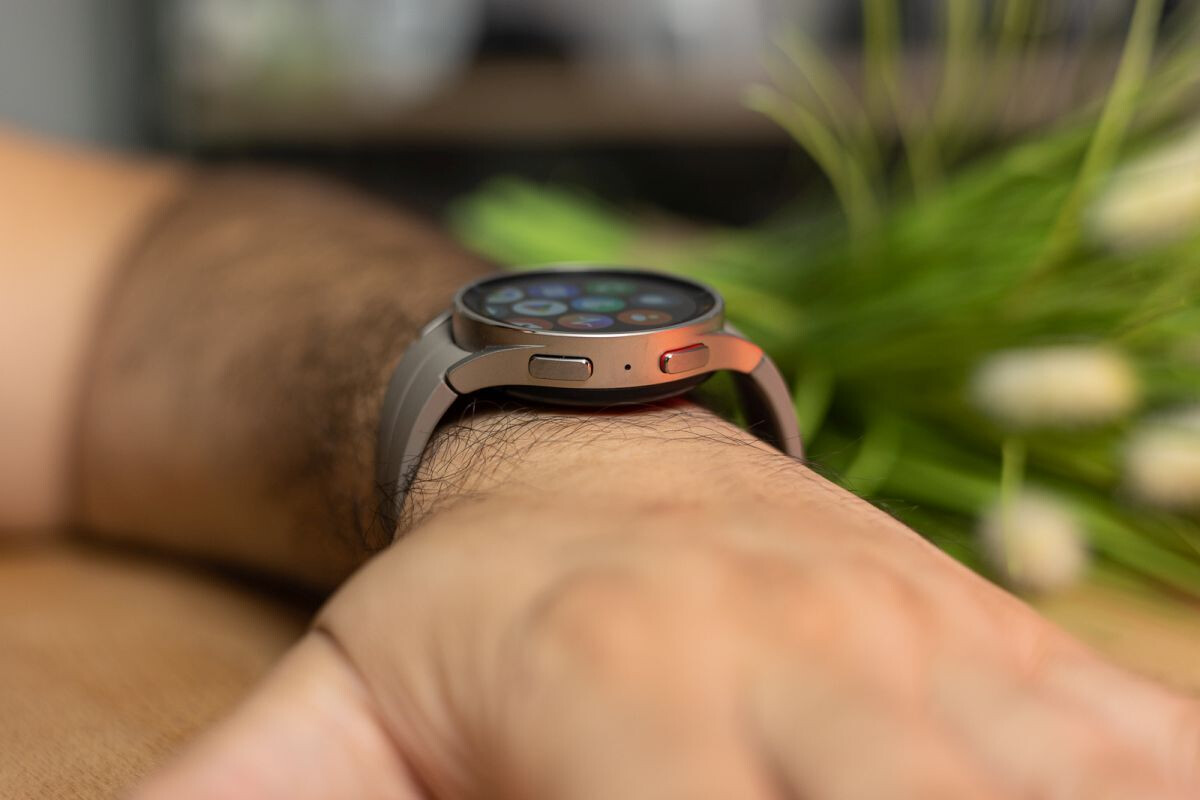 Die Galaxy Watch 5 Pro (hier abgebildet) verdient eindeutig eine Fortsetzung mit großem Akku.  - Dies sind die erwarteten Akkuspezifikationen der gesamten Samsung Galaxy Watch 6-Familie