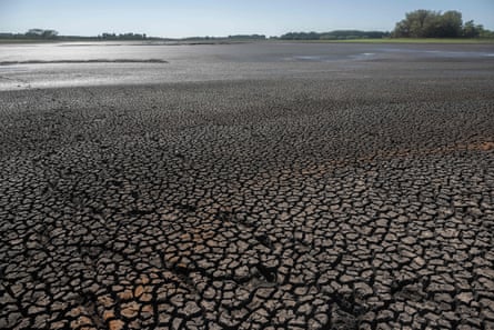 Ausgetrockneter Canelon Grande-Stausee nördlich von Canelones im Süden Uruguays, während das Land eine schwere Dürre durchmacht.